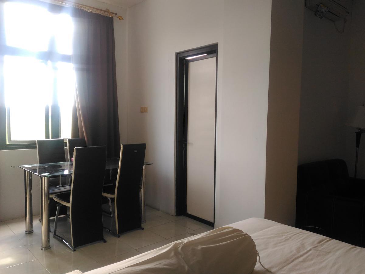 Grand Royal Taliwang Hotel Esterno foto
