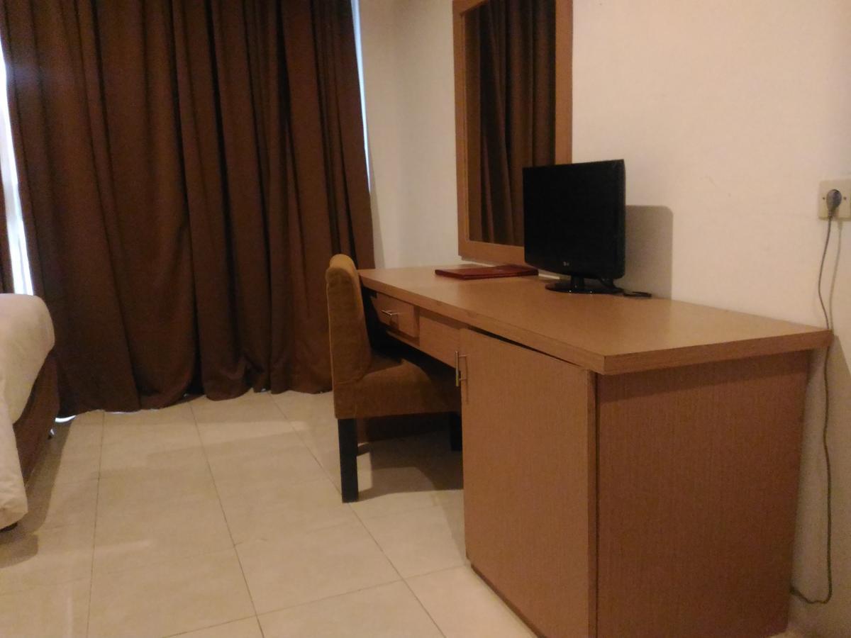 Grand Royal Taliwang Hotel Esterno foto