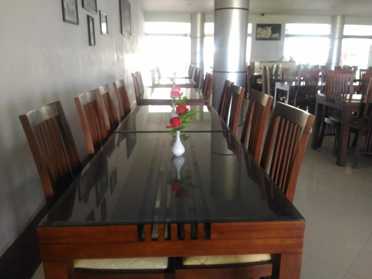 Grand Royal Taliwang Hotel Esterno foto